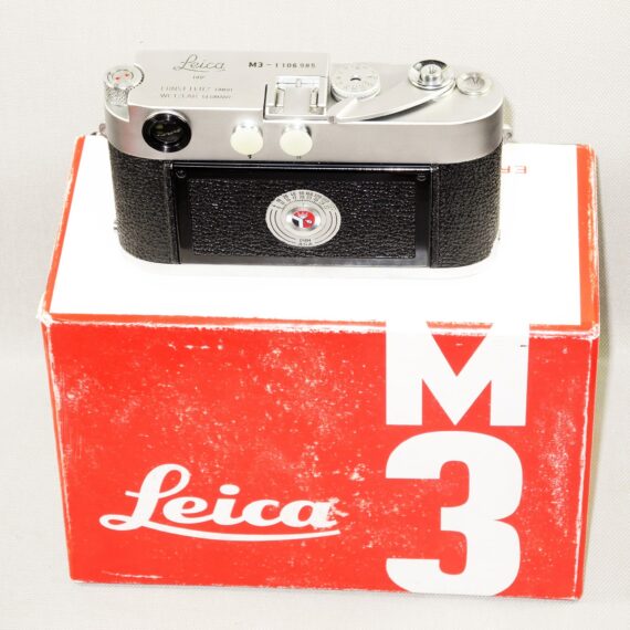Leica M3 Single Stroke chrome late camera W/4 x Leica chrome lenses, hoods, filters, boxes, cases Nice Complete Mint- outfit / SOLD