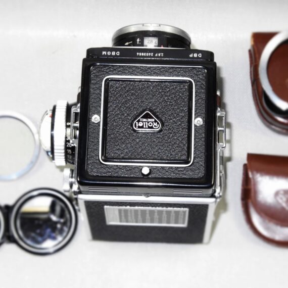 Rolleiflex 2.8F Planar TLR Camera W. Rollei Original Case, Rollei Body Cap, Rollei filter & Hood Mint- / SOLD