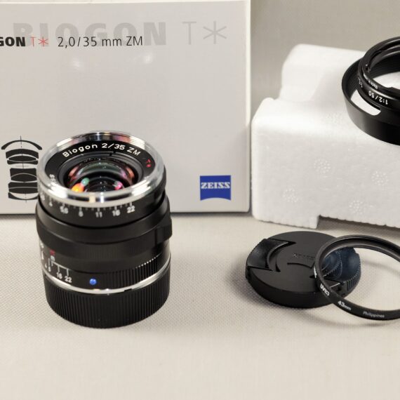 Zeiss 35/2 Biogon T* ZM Black with filter,Zeiss metal hood,caps,box,manual Ex++/Mint- / Free shipping (USA)