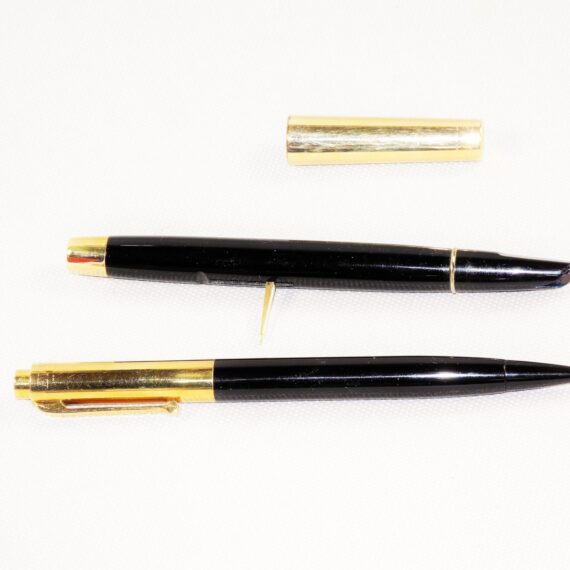1943 Eversharp “fifth Avenue” lever filler fountain pen and pencil set in black with 14k Solid caps, fine nib, Nice Set ! SOLD