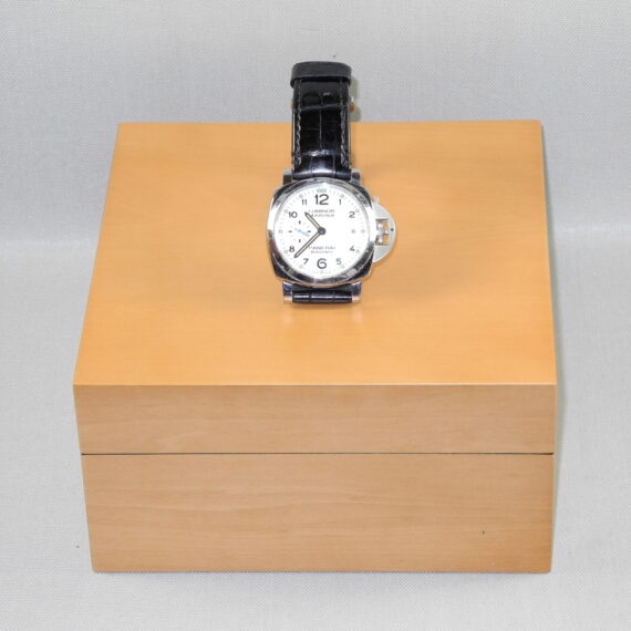 Panerai Luminor Marina White face watch, with original box, manual, 2 screw-drivers and extra unused strap Nice! / Free Shipping