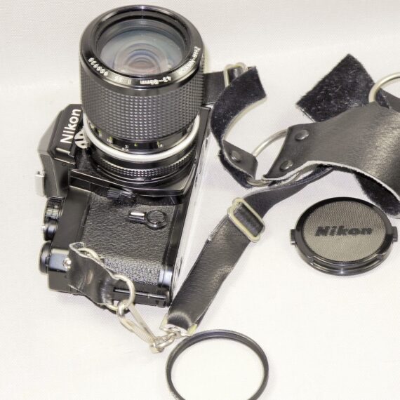 Nikon FE black camera with 43-86mm lens Ex+