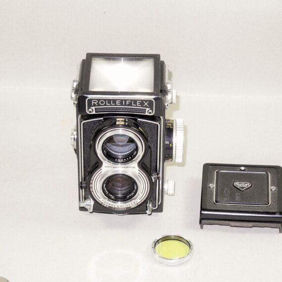 Rollei T2 TLR camera with filter Ex++