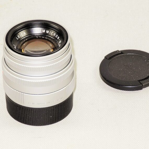 Leica 50/2 Summicron-M chrome latest E39 M lens, W/built in hood & with Leica caps Mint- / Free shipping (USA)