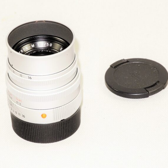 Leica 50/2 Summicron-M chrome latest E39 M lens, W/built in hood & with Leica caps Mint- / Free shipping (USA)