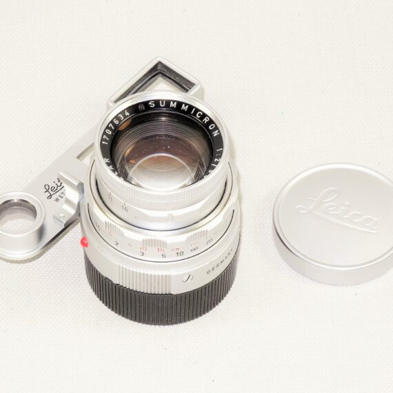 Leica 50/2 Summicron Dual Range Chrome M mount lens Sold with close-up eyes and Leica caps Ex++/Mint-