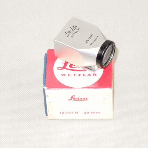 Leica 28mm metal chrome finder Cat #12007 / SLOOZ with box Mint-