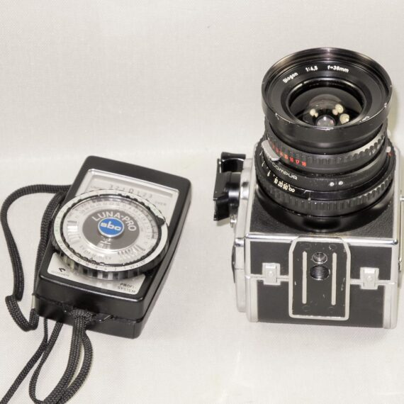 Hasselblad SWC camera with Hasselblad A12 back, finder, strap, cap Luna pro meter Ex+ / Free shipping