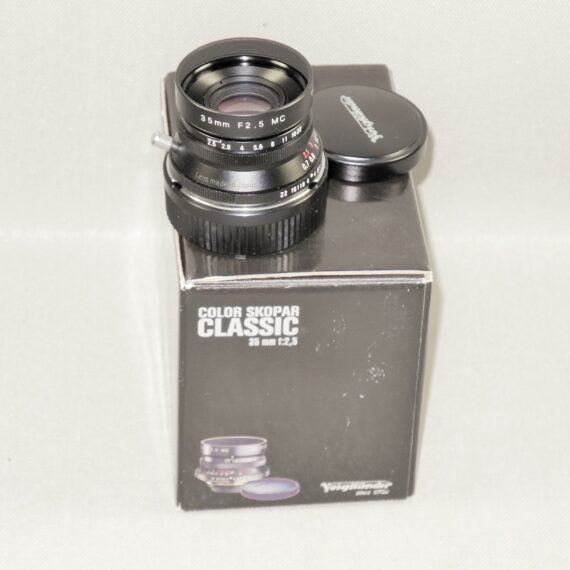 Voigtlander 35/2,5 MC Color Skopar Classic black lens with Leica M adapt in box Mint-