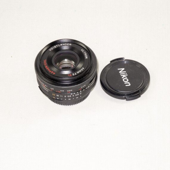 Voigtlander 40/2 SL Ultron Aspherical N-Ai-S with caps Mint- / SOLD