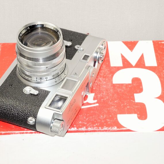 Leica M3 SS ST PV Ernst Leitz Canada chrome M/LN-camera (circa 1960) with Leica 50/1,5 Summarit M E.L.C / Midland Mint- with case and box RARE SET./ SOLD