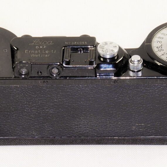 Leica 250 GG Reporter Rare Camera (Circa 1939) with Leica 50/2 Summar (1938) lens & with 2 original film cassettes Ex++/Mint- SOLD