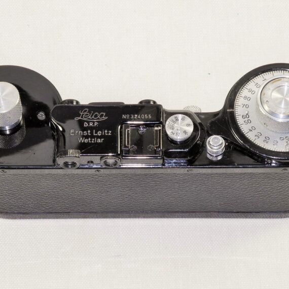 Leica 250 GG Reporter Rare Camera (Circa 1939) with Leica 50/2 Summar (1938) lens & with 2 original film cassettes Ex++/Mint- SOLD