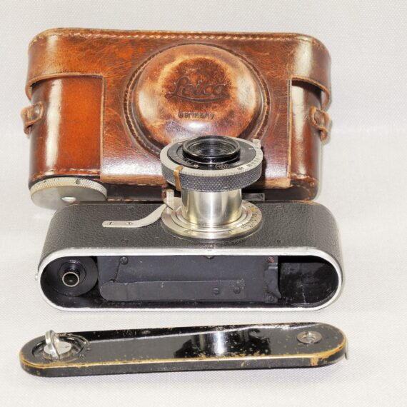 Leica B Compur Rim set black (1928) Rare camera with original case & Leica black Rangefinder Ex+ / SOLD