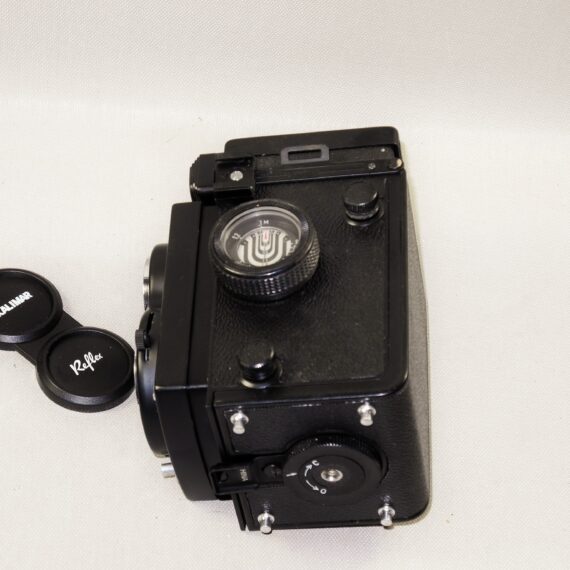 Kalimar Reflex 2 1/4 x 2 1/4 TLR camera with 75mm lens and case Mint-
