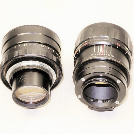 Leica 90mm F/2 Summicron Black Paint Ver.1 Leitz Canada in Screw-Mount, Extremely RARE lens with case and filter Ex++/Mint- / Free shipping