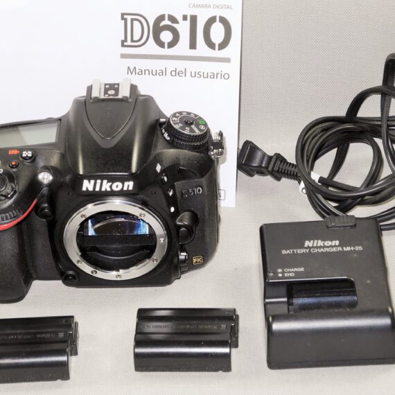 Nikon D610 24.3MP FX Digital SLR Camera Sold with original box