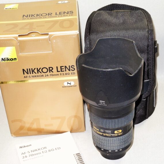 Nikon 24-70/2,8 AF-S G ED Nano Crystal SWM ED IF ASPHERICAL lens with box,hood,lens case,manual Mint- FREE shipping