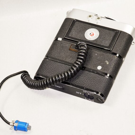 Leica MDa chrome camera (1968-69) With E. Leitz NY RARE motor and original battery pack Ex++