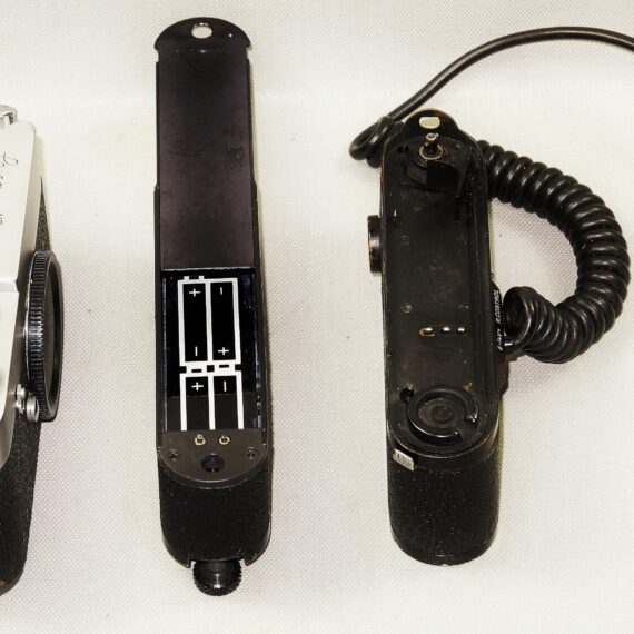 Leica MDa chrome camera (1968-69) With E. Leitz NY RARE motor and original battery pack Ex++