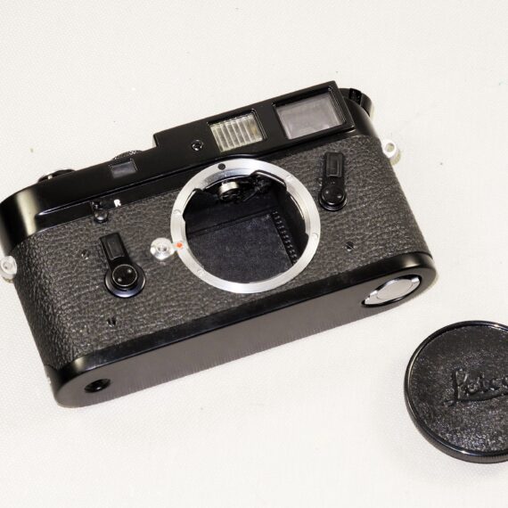 Leica M4 Black Paint Rare camera (1970) with original box in Exceptional Mint/LN- Condition /SOLD