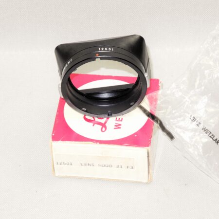 Leica 12501 hood for 21/3,4 & 28/2,8 M mount lenses in original Leica box LN-