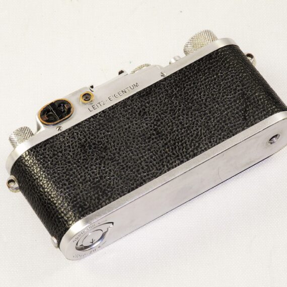 Leica  IIIC camera converted to IIIF BD engraved "Leitz Eigentum" Ex/Vg / Rare find / Free shipping.