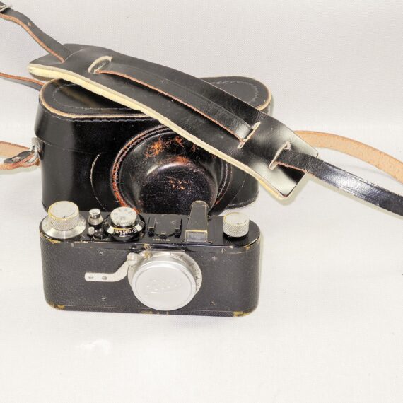 LEICA I MODEL A MUSHROOM DIAL BLACK PAINT (1930) CAMERA W/50mm Elmar lens, recently overhauled Ex+ / SOLD