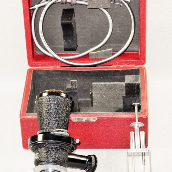 Leica OMIFO close up attachment for 9cm f4 lens with Leica original box and accessories Mint-