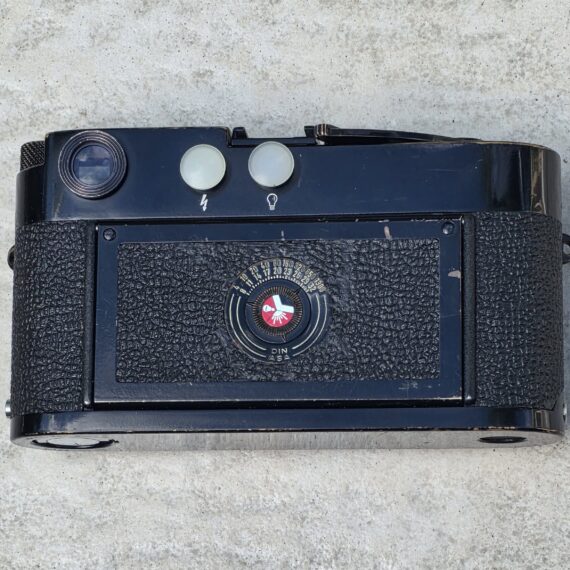 Leica M2 black paint original camera circa 1963, (CLA'd) Ex+/Ex++ original vintage camera
