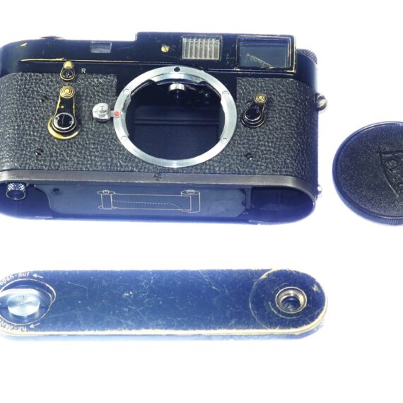 Leica M2 Original Black Paint Finish RARE Camera, Circa 1964 (Just overhauled) Ex/+ / Rare camera / Free shipping .