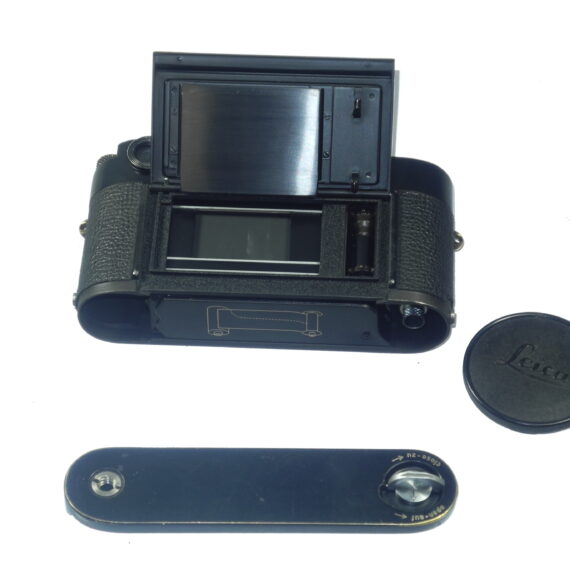 Leica M2 black paint original camera circa 1960, (Just CLA'd) Rare original camera Ex+