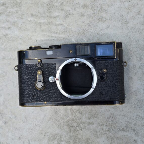 Leica M2 Original Black Paint Finish RARE Camera, Circa 1964 (Just overhauled) Ex/+ / Rare camera / Free shipping .