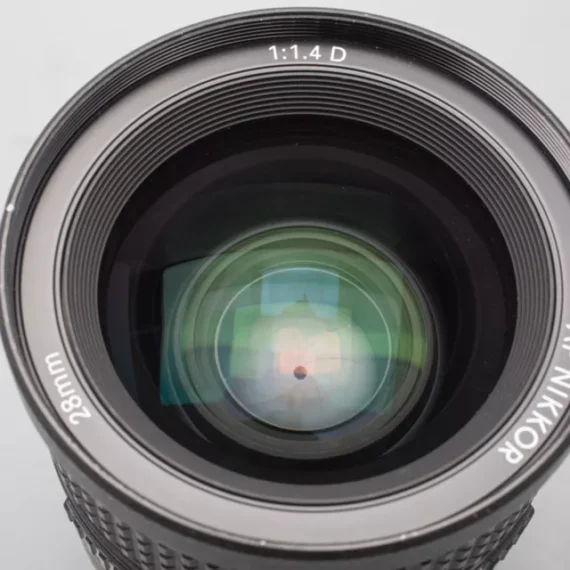 Nikon AF Nikkor 28/1.4 D Lens, Full-Frame Prime Lens Nikon F Mount with caps and filter Mint- / Free shipping (USA)