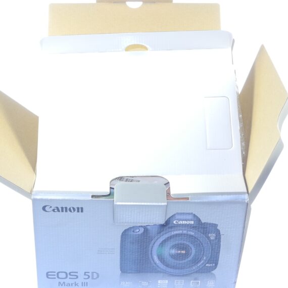 Canon 5d Mark III used camera body with box,strap,manual etc. Ex++ / Free shipping (USA)