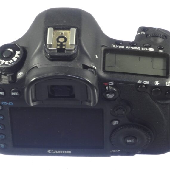Canon 5d Mark III used camera body with box,strap,manual etc. Ex++ / Free shipping (USA)