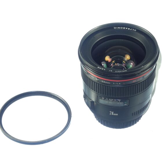 Canon 24/1,4 EF L lens with 77mm filter Ex+/Ex++