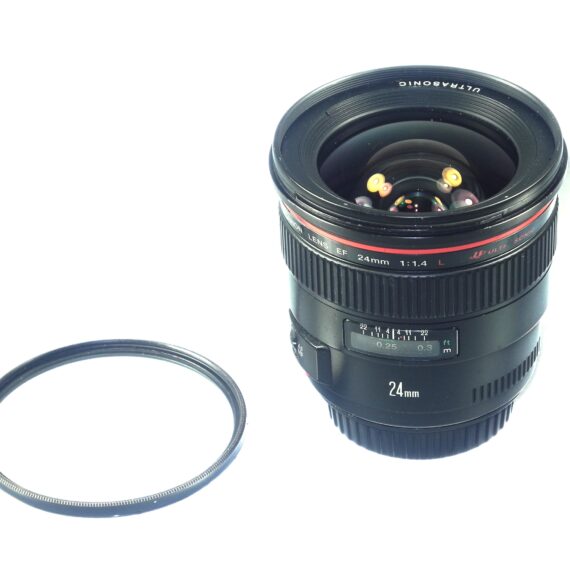 Canon 24/1,4 EF L lens with 77mm filter Ex+/Ex++