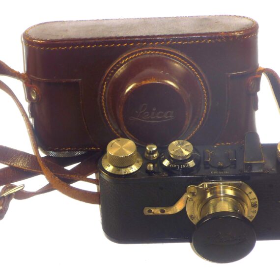 Leica I (A) (1929) with Leica case & Leica metal black paint lens cap Ex++ / Free shipping (USA)