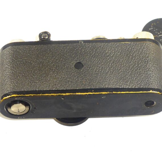 Leica I (A) (1929) with Leica case & Leica metal black paint lens cap Ex++ / Free shipping (USA)