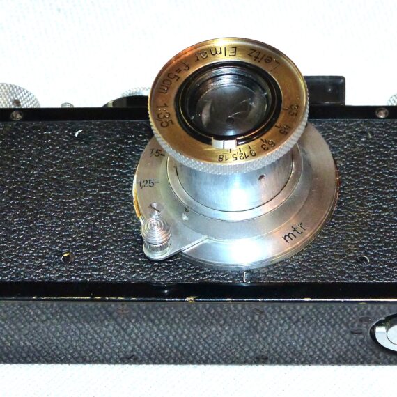 Leica Standard (E) black paint camera (circa 1938) with chrome knobs & Leica 50/3,5 Elmar lens Ex++ Set / Free shipping (USA)