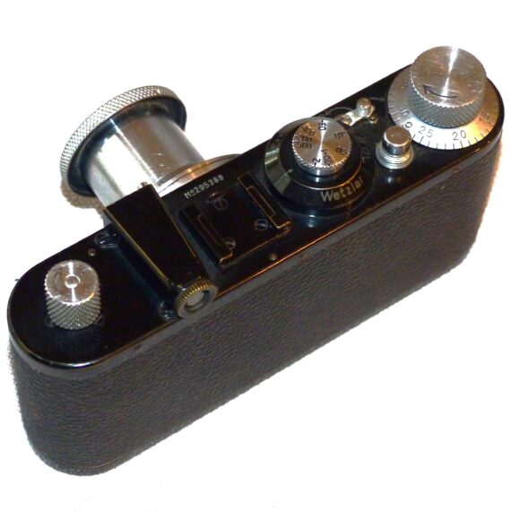 Leica Standard (E) black paint camera (circa 1938) with chrome knobs & Leica 50/3,5 Elmar lens Ex++ Set / Free shipping (USA)