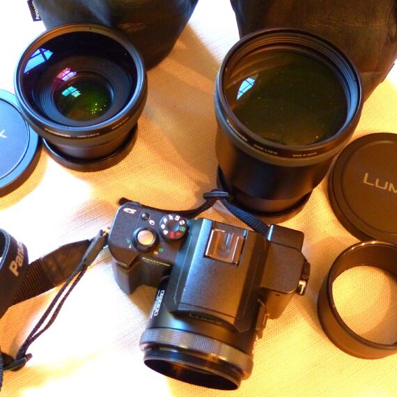 Panasonic DMC FZ10 camera with Wide & Tele Conversion lenses Ex++