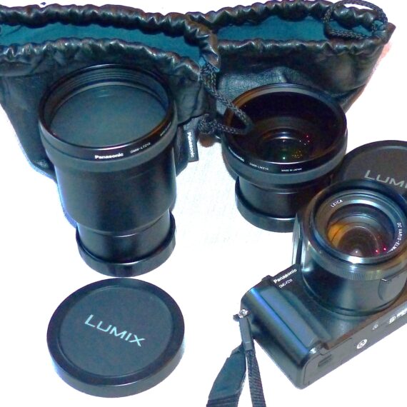 Panasonic DMC FZ10 camera with Wide & Tele Conversion lenses Ex++