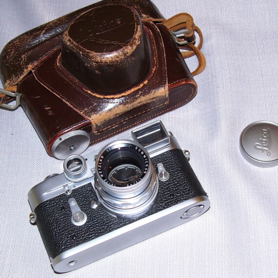 Leica M2 chrome camera (1694) Ex++ With Leica 50/2 Summicron Dual Range (1959) with eyes, cap, case Ex++, Nice Set