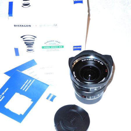 Zeiss 18mm F/4 ZM Distagon T* Lens Leica M Mount with box, metal hood, caps, cards  Mint/LN- / Free shipping (USA)