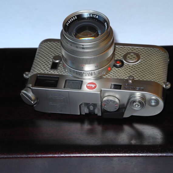 Leica M6 platinum “150 Jahre Photographie” Set Sold with Leica 50