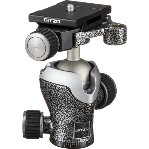 Gitzo GH1382TQD Series 1 Traveler Center Ball Head with Arca-Type Screw Knob QR Receiver in box,case,cards LN-