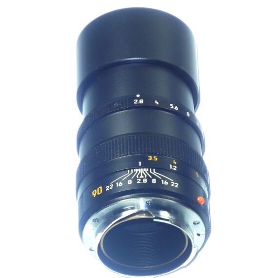 Leica 90/2,8 Elmarit-M Late production lens with with built in hood (E46 filter size) with filter,caps Mint- / Free shipping (USA)
