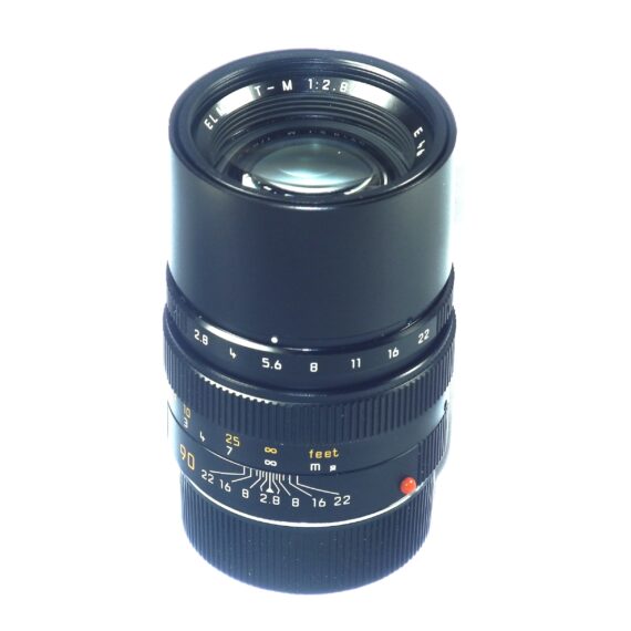 Leica 90/2,8 Elmarit-M Late production lens with with built in hood (E46 filter size) with filter,caps Mint- / Free shipping (USA)